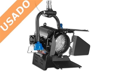 DEXEL 650D (Usado) Fresnel Dexell de 650W. 