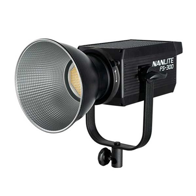 NANLITE FS-300C Foco LED RGBW con amplio rango CCT