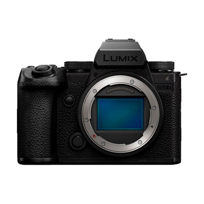 PANASONIC LUMIX S5IIX Cámara mirrorless con funciones adicionales centradas en cine